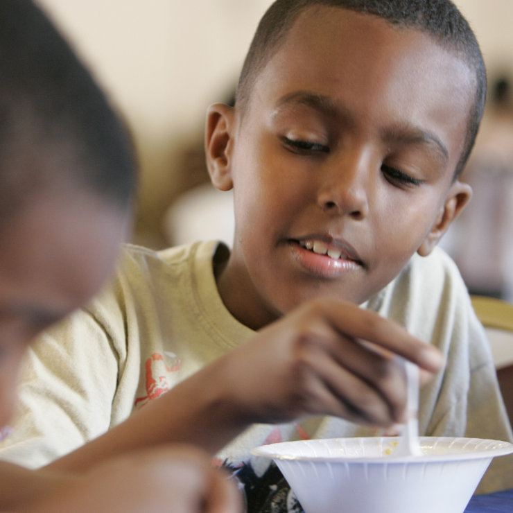 Tell Congress We must extend free school meals to all children